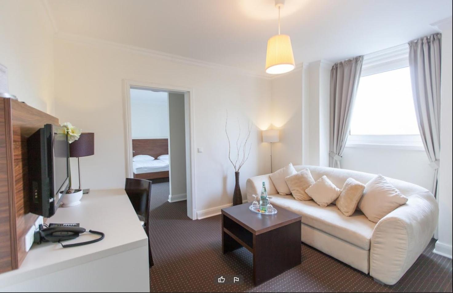 ליבק Hotel Excellent מראה חיצוני תמונה